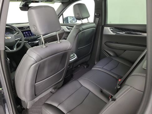 Certified 2024 Cadillac XT6 Premium Luxury w/ Technology Package AWD/4WD image 14