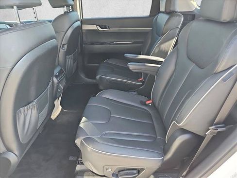 Used 2025 Hyundai Palisade SEL FWD image 19
