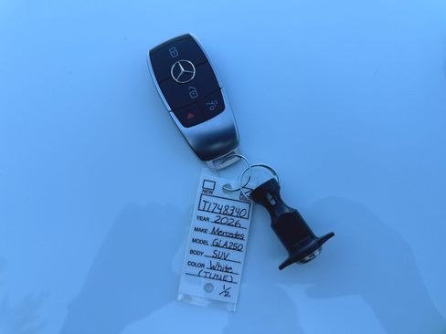Used 2026 Mercedes-Benz GLA 250 4MATIC image 38