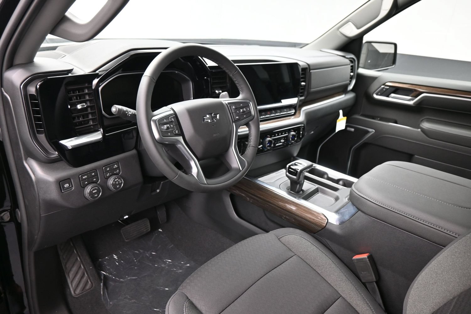 New 2026 Chevrolet Silverado 1500 RST w/ Safety Package AWD/4WD image 13