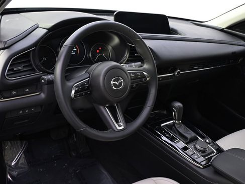 Certified 2025 MAZDA CX-30 AWD 2.5 S w/ Preferred Package image 11