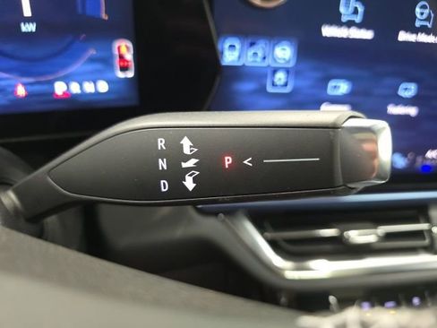 New 2026 Chevrolet Equinox EV LT image 16