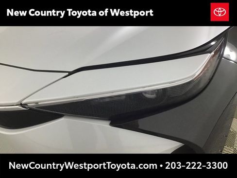 Used 2024 Toyota bZ4X XLE image 23