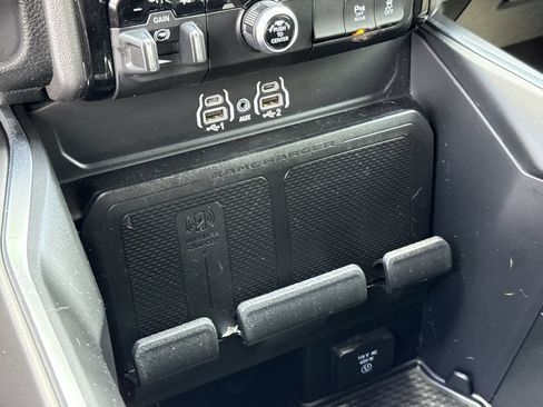 Used 2025 RAM 1500 Big Horn AWD/4WD image 21