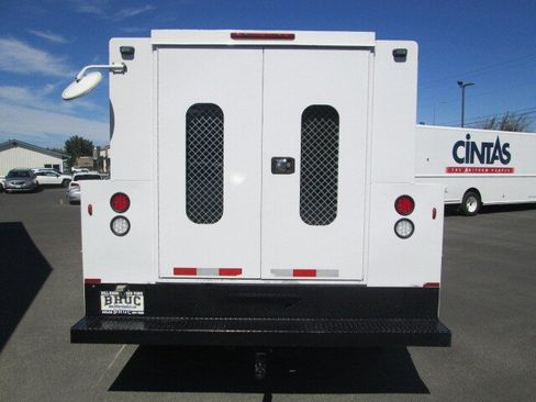 Used 2016 Ford F350 XL w/ Trailer Tow Package AWD/4WD image 5
