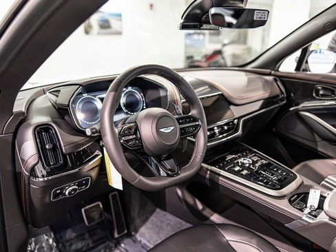 New 2026 Aston Martin DBX 707 image 21