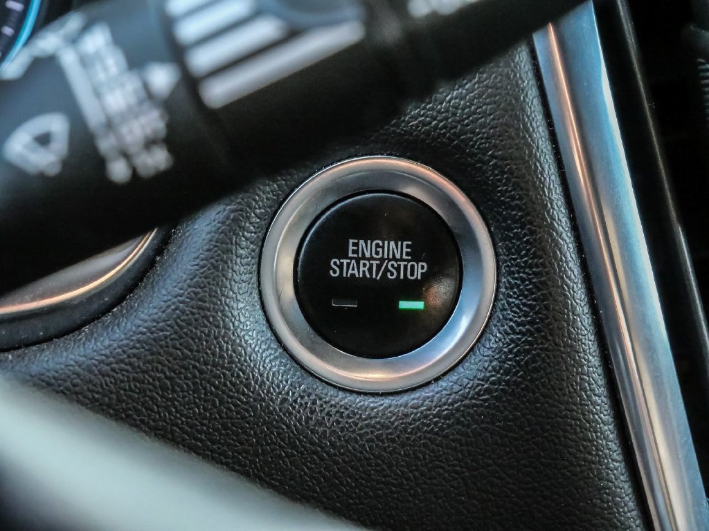 Used 2022 Chevrolet Traverse RS w/ LPO, Floor Liner Package FWD image 35