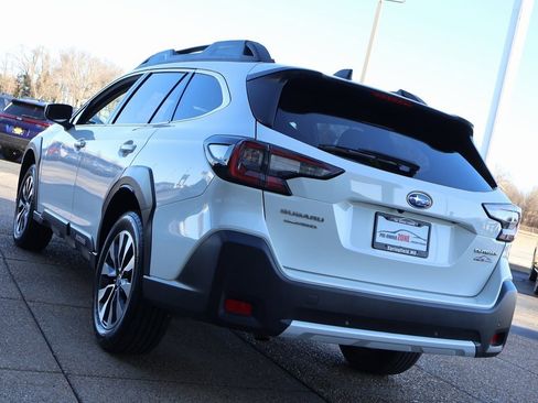 Used 2023 Subaru Outback Limited image 4