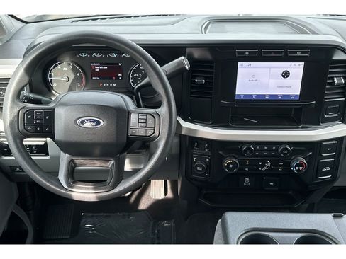 Used 2024 Ford F250 XLT image 16