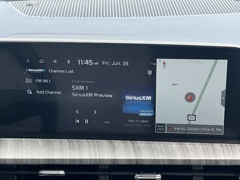 Used 2025 Kia Telluride EX w/ EX Captain's Chair Package AWD/4WD image 16