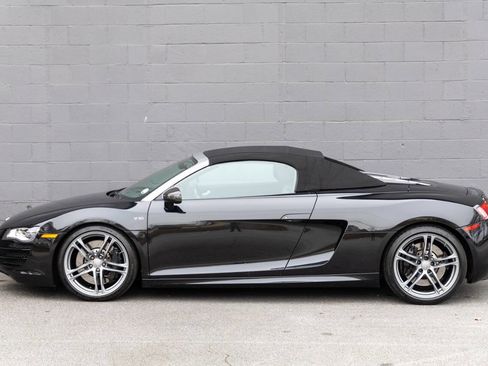 Used 2011 Audi R8 V10 image 9