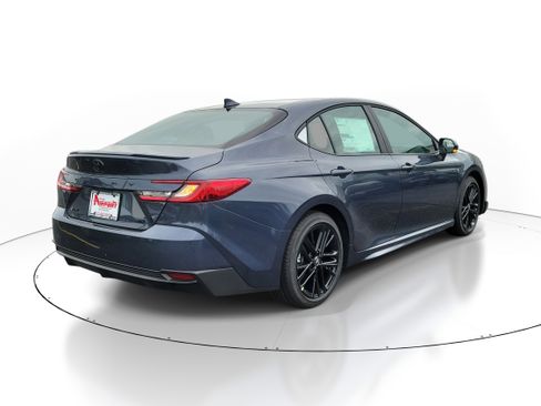 New 2026 Toyota Camry SE FWD image 4