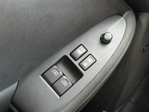 Used 2010 Nissan 370Z Touring image 11