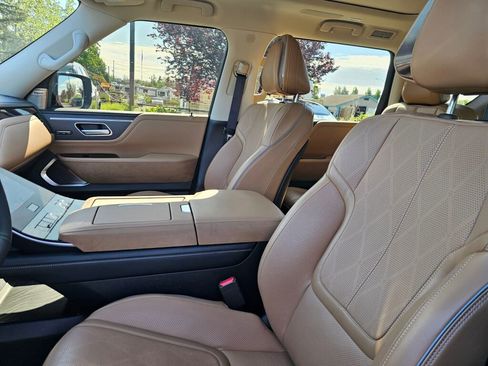 Used 2025 INFINITI QX80 Sensory w/ Exterior Package AWD/4WD image 26