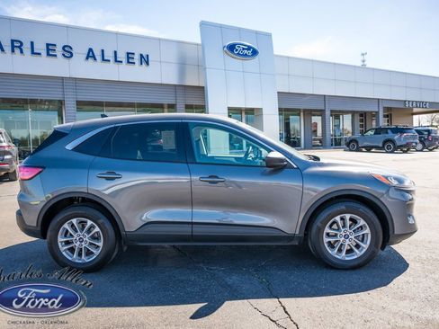 Used 2022 Ford Escape SE w/ Convenience Package AWD/4WD image 8