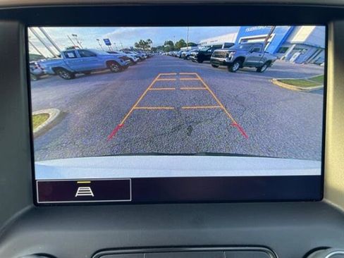 Used 2023 GMC Acadia SLT image 23