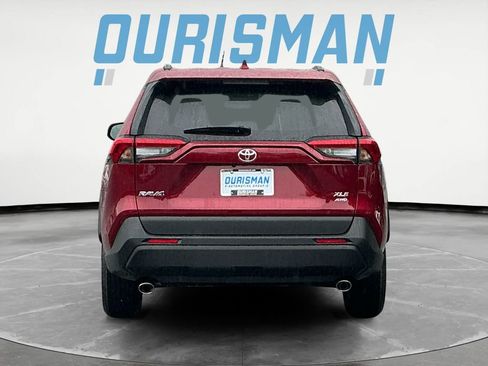 Used 2025 Toyota RAV4 XLE image 5