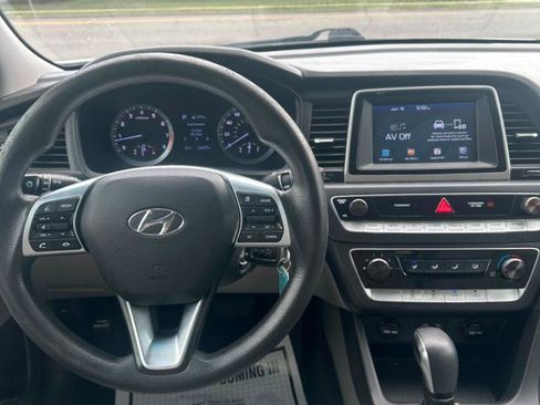Used 2019 Hyundai Sonata SE FWD image 23