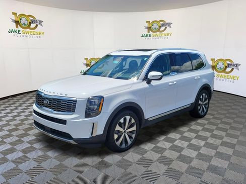 Used 2021 Kia Telluride EX w/ EX Premium Package FWD image 3