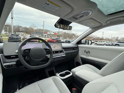 Used 2024 Hyundai Ioniq 5 Limited image 22