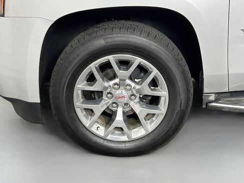 Used 2015 GMC Yukon SLT w/ Open Road Package AWD/4WD image 10