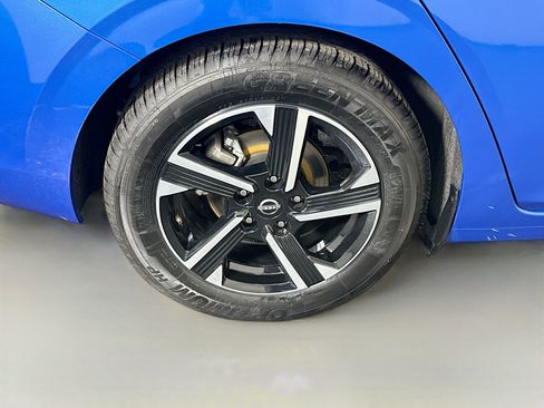 Used 2024 Nissan Sentra SV FWD image 33
