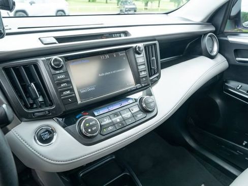 Used 2017 Toyota RAV4 Limited FWD image 21