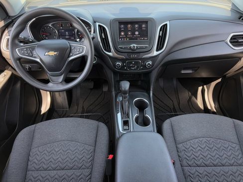Used 2023 Chevrolet Equinox LT FWD image 11