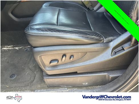 Used 2015 Chevrolet Suburban LTZ AWD/4WD image 8