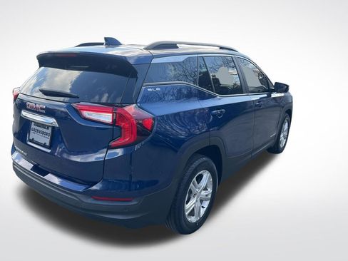 Used 2022 GMC Terrain SLE w/ Driver Convenience Package image 6