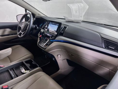 Used 2023 Honda Odyssey Touring image 30