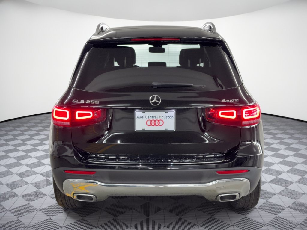 Used 2020 Mercedes-Benz GLB 250 4MATIC image 11