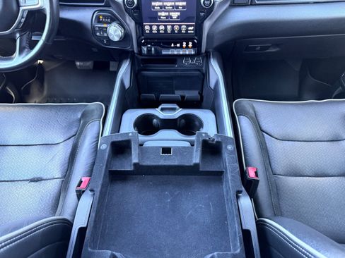 Used 2021 RAM 1500 Laramie AWD/4WD image 18