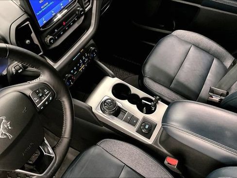 Used 2022 Ford Bronco Sport Outer Banks w/ Tech Package AWD/4WD image 16