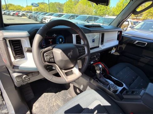 New 2026 Ford Bronco Heritage Edition AWD/4WD image 6