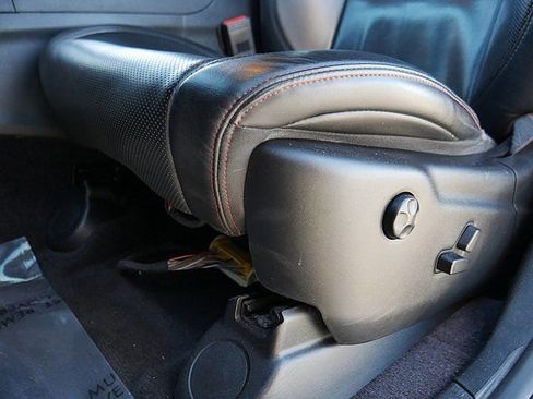 Used 2018 Jeep Grand Cherokee Trailhawk w/ Trailhawk Luxury Group AWD/4WD image 12