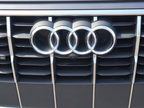 Used 2021 Audi Q7 2.0T Premium w/ Convenience Package AWD/4WD image 37