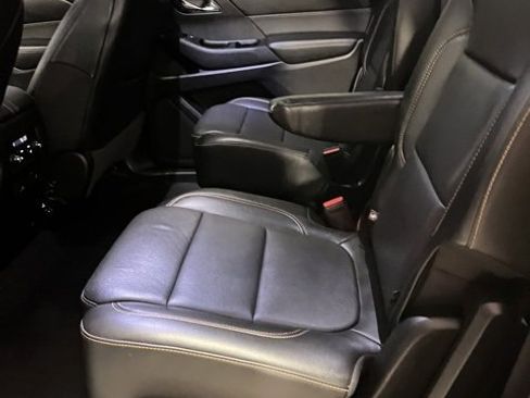 Used 2019 Chevrolet Traverse Premier w/ Redline Edition image 11