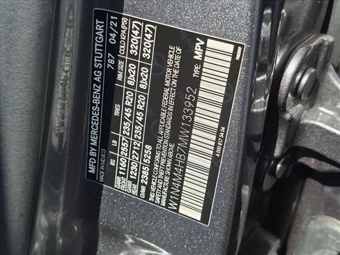 Used 2021 Mercedes-Benz GLB 250 4MATIC image 28
