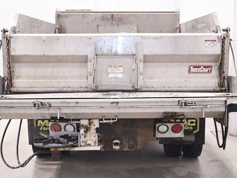 Used 2013 Ford F550 4x4 Regular Cab Super Duty w/ Payload Upgrade Pkg image 10