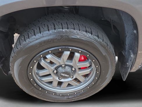 Used 2019 Toyota Tundra SR5 w/ SR5 Upgrade Package RWD image 28