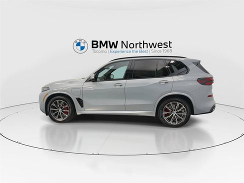 New 2026 BMW X5 xDrive50e w/ M Sport Package AWD/4WD image 11
