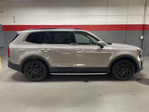 Used 2021 Kia Telluride EX w/ EX Premium Package AWD/4WD image 10