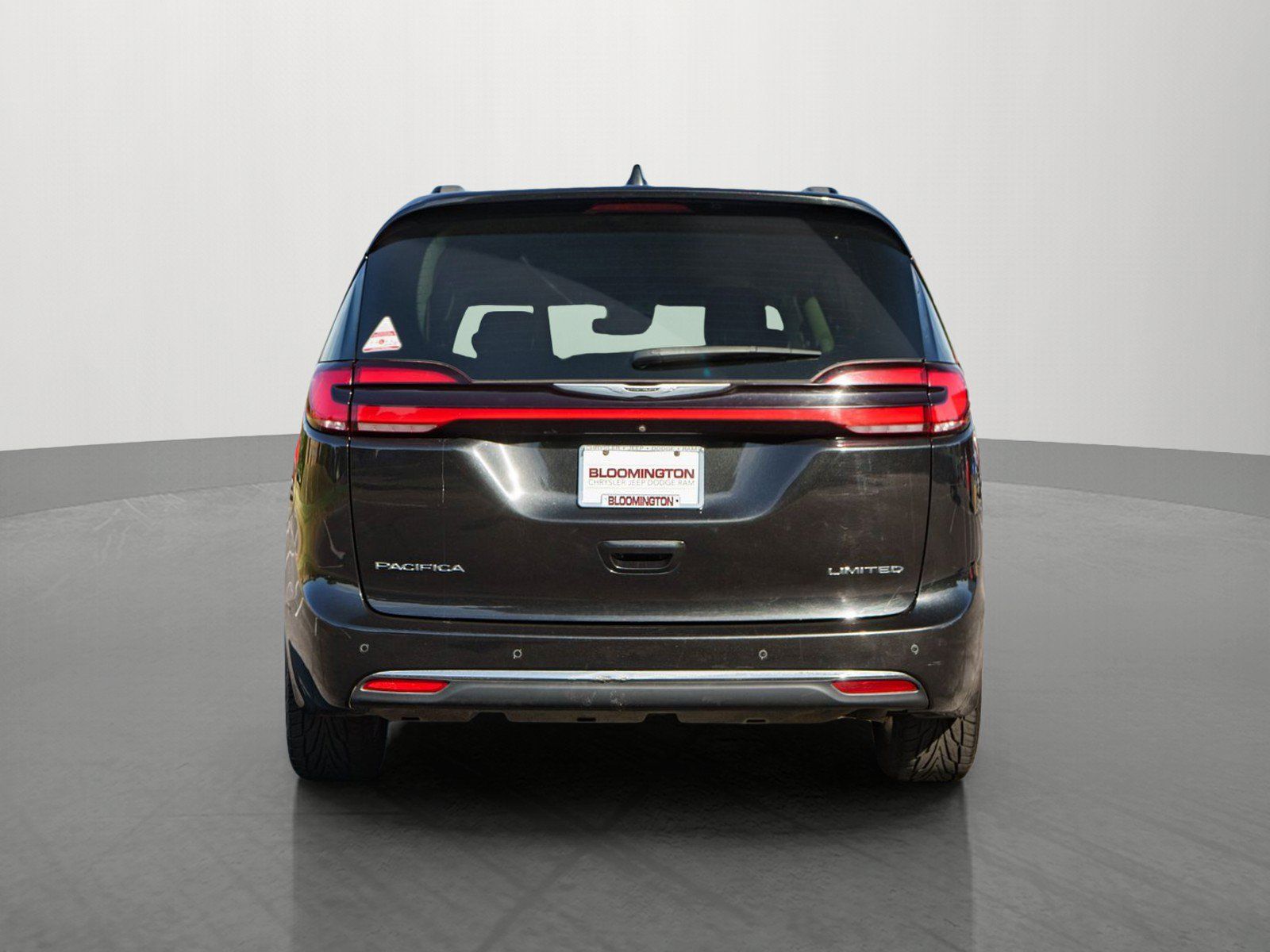 Used 2022 Chrysler Pacifica Limited FWD image 6