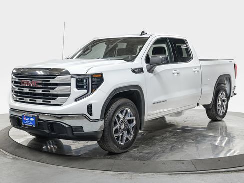 Used 2026 GMC Sierra 1500 SLE AWD/4WD image 1