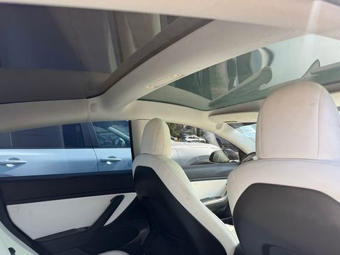 Used 2019 Tesla Model 3 Long Range RWD image 16