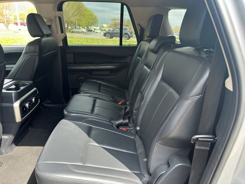 Used 2019 Ford Explorer XLT w/ Class III Trailer Tow Package image 14