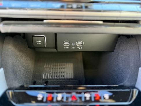 New 2026 Jeep Grand Wagoneer 4WD image 27