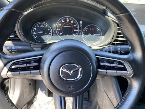 Used 2022 MAZDA MAZDA3 s FWD image 11