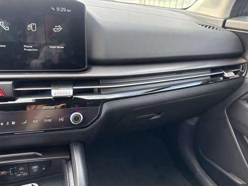 New 2026 Kia Sportage EX image 13